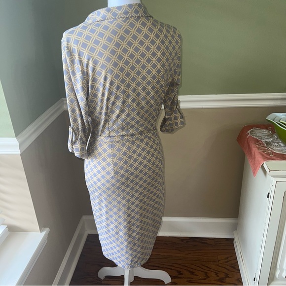 J.McLaughlin Gilchrist shirt dress in gray and yellow print - Picture 4 of 7